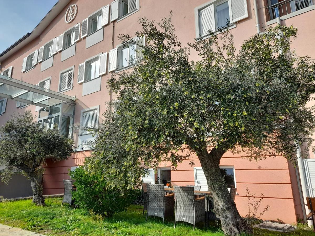 Hotel Kozana ドブロボ エクステリア 写真